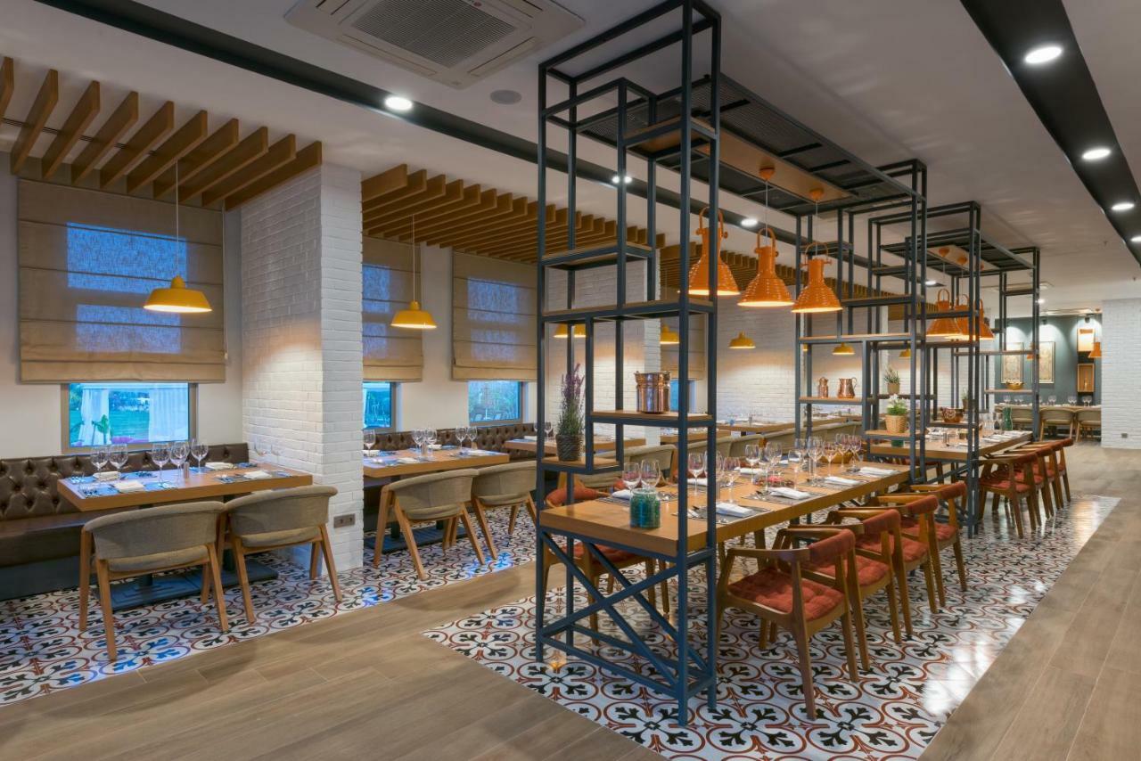Novum Garden Side Hotel Ngoại thất bức ảnh